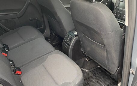 Skoda Yeti I рестайлинг, 2011 год, 449 000 рублей, 38 фотография