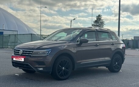 Volkswagen Tiguan II, 2018 год, 2 000 000 рублей, 3 фотография