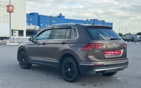 Volkswagen Tiguan II, 2018 год, 2 000 000 рублей, 6 фотография