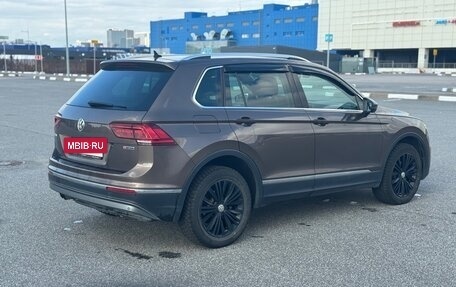 Volkswagen Tiguan II, 2018 год, 2 000 000 рублей, 5 фотография