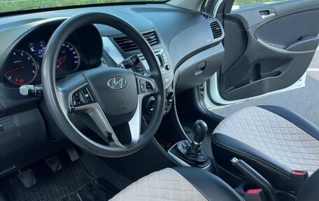 Hyundai Solaris II рестайлинг, 2016 год, 650 000 рублей, 12 фотография