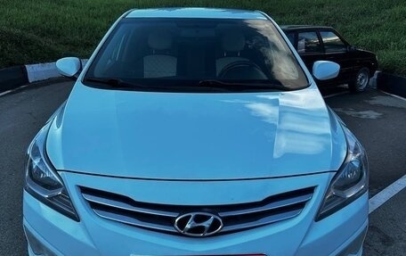 Hyundai Solaris II рестайлинг, 2016 год, 650 000 рублей, 3 фотография