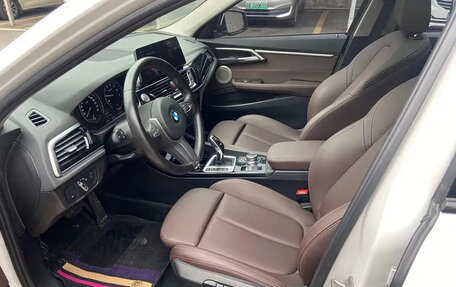 BMW 1 серия, 2023 год, 1 800 000 рублей, 11 фотография