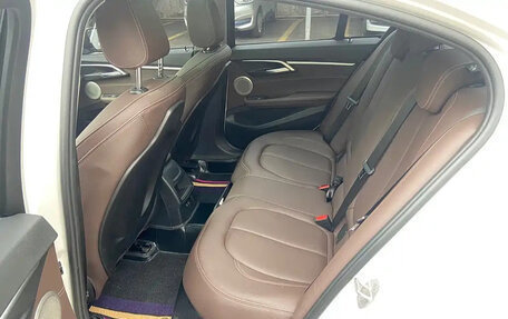 BMW 1 серия, 2023 год, 1 800 000 рублей, 14 фотография