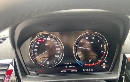 BMW 1 серия, 2023 год, 1 800 000 рублей, 8 фотография