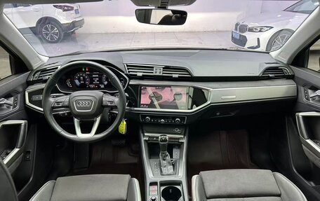 Audi Q3, 2023 год, 2 650 000 рублей, 7 фотография