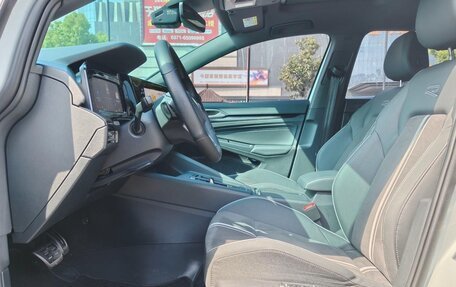 Volkswagen Golf VIII, 2023 год, 2 150 000 рублей, 12 фотография