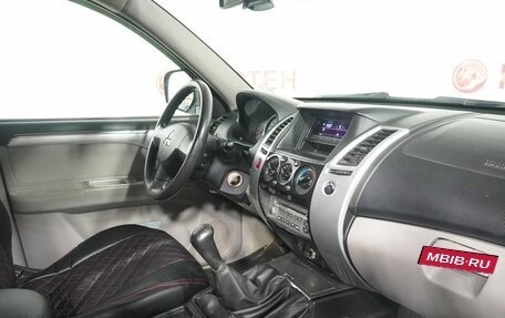 Mitsubishi Pajero Sport II рестайлинг, 2012 год, 1 590 000 рублей, 10 фотография