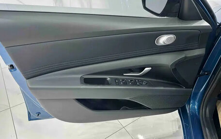 Hyundai Elantra, 2023 год, 1 398 100 рублей, 22 фотография