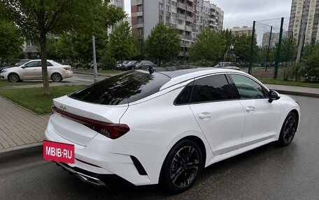 KIA K5, 2022 год, 2 200 000 рублей, 5 фотография
