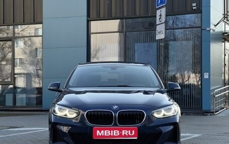 BMW 1 серия, 2022 год, 1 900 000 рублей, 1 фотография
