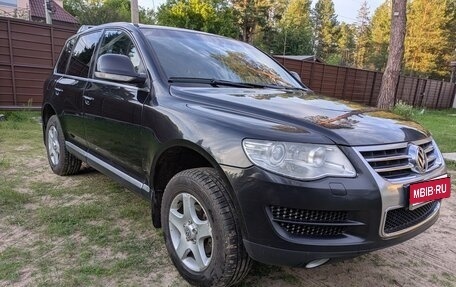 Volkswagen Touareg III, 2008 год, 850 000 рублей, 1 фотография