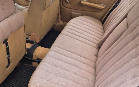 Mercedes-Benz W123, 1982 год, 600 000 рублей, 8 фотография