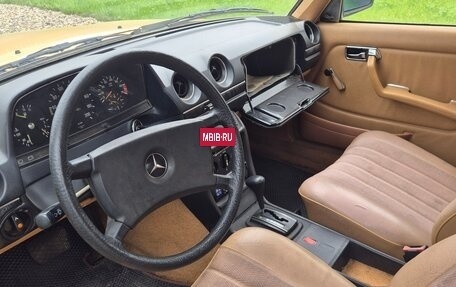 Mercedes-Benz W123, 1982 год, 600 000 рублей, 13 фотография