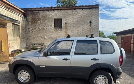 Chevrolet Niva I рестайлинг, 2013 год, 700 000 рублей, 2 фотография