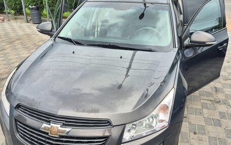 Chevrolet Cruze II, 2014 год, 695 000 рублей, 2 фотография