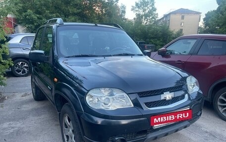 Chevrolet Niva I рестайлинг, 2010 год, 600 000 рублей, 2 фотография