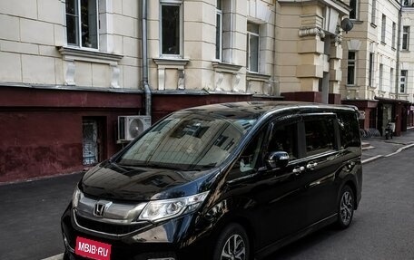 Honda Stepwgn IV, 2017 год, 1 310 000 рублей, 3 фотография