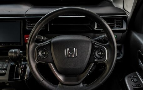 Honda Stepwgn IV, 2017 год, 1 310 000 рублей, 9 фотография