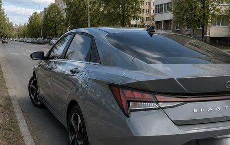 Hyundai Elantra, 2021 год, 1 250 000 рублей, 6 фотография
