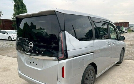 Nissan Serena, 2023 год, 2 150 000 рублей, 2 фотография