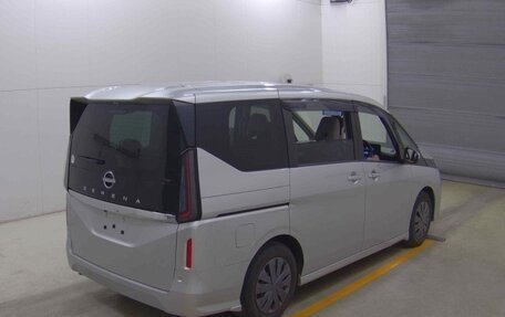 Nissan Serena, 2023 год, 2 150 000 рублей, 14 фотография
