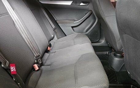 Volkswagen Jetta VI, 2011 год, 879 000 рублей, 13 фотография