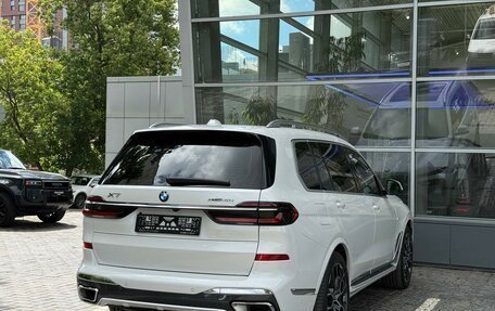BMW X7, 2023 год, 13 000 000 рублей, 4 фотография