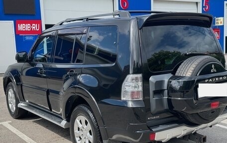 Mitsubishi Pajero IV, 2013 год, 2 345 000 рублей, 2 фотография