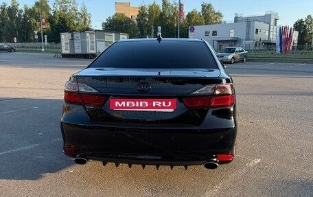 Toyota Camry, 2016 год, 2 400 000 рублей, 12 фотография