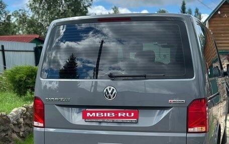 Volkswagen Caravelle T6 рестайлинг, 2021 год, 3 900 000 рублей, 4 фотография