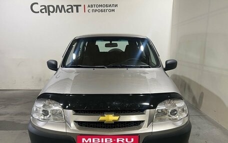 Chevrolet Niva I рестайлинг, 2017 год, 720 000 рублей, 4 фотография