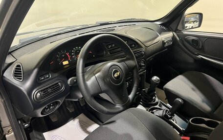 Chevrolet Niva I рестайлинг, 2017 год, 720 000 рублей, 14 фотография