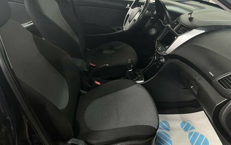 Hyundai Solaris II рестайлинг, 2013 год, 642 000 рублей, 14 фотография