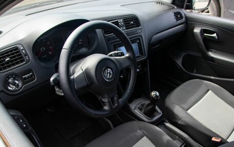 Volkswagen Polo VI (EU Market), 2013 год, 760 000 рублей, 9 фотография