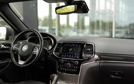 Jeep Grand Cherokee, 2018 год, 4 045 000 рублей, 10 фотография
