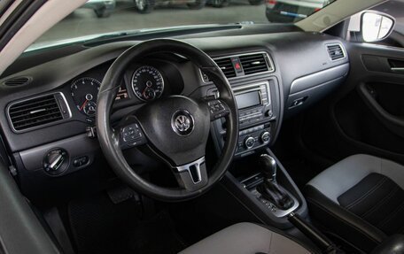 Volkswagen Jetta VI, 2013 год, 835 000 рублей, 9 фотография