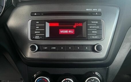 KIA Rio III рестайлинг, 2017 год, 985 000 рублей, 23 фотография