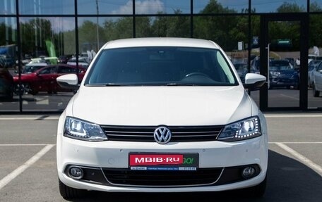 Volkswagen Jetta VI, 2013 год, 835 000 рублей, 2 фотография