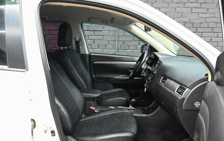 Mitsubishi Outlander III рестайлинг 3, 2013 год, 1 550 000 рублей, 11 фотография