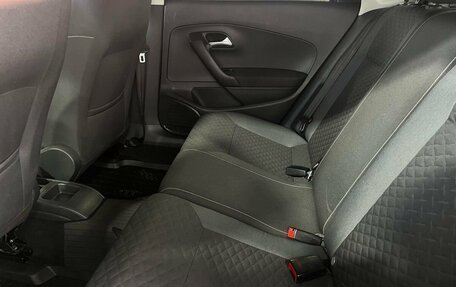 Volkswagen Polo VI (EU Market), 2017 год, 880 000 рублей, 19 фотография