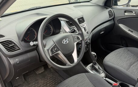 Hyundai Solaris II рестайлинг, 2015 год, 900 000 рублей, 15 фотография