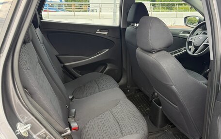 Hyundai Solaris II рестайлинг, 2015 год, 900 000 рублей, 19 фотография
