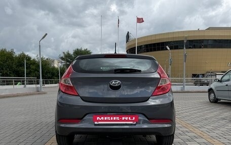 Hyundai Solaris II рестайлинг, 2015 год, 900 000 рублей, 9 фотография