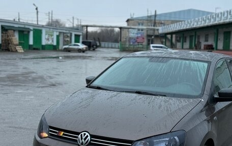Volkswagen Polo VI (EU Market), 2015 год, 850 000 рублей, 3 фотография