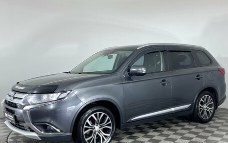 Mitsubishi Outlander III рестайлинг 3, 2018 год, 1 568 000 рублей, 1 фотография