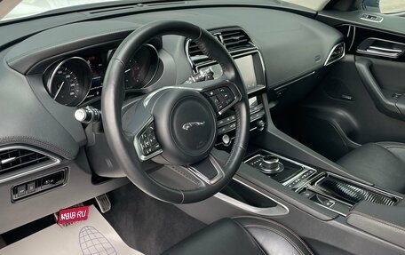 Jaguar F-Pace, 2018 год, 2 700 000 рублей, 7 фотография