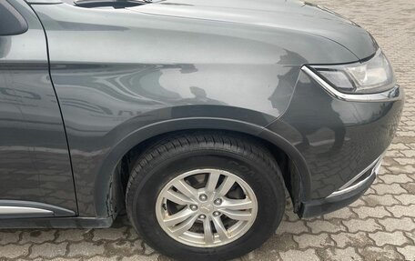 Mitsubishi Outlander III рестайлинг 3, 2017 год, 1 815 000 рублей, 5 фотография