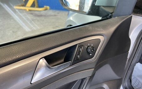 Volkswagen Golf VII, 2013 год, 949 000 рублей, 11 фотография