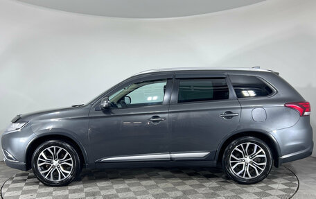 Mitsubishi Outlander III рестайлинг 3, 2018 год, 1 568 000 рублей, 8 фотография